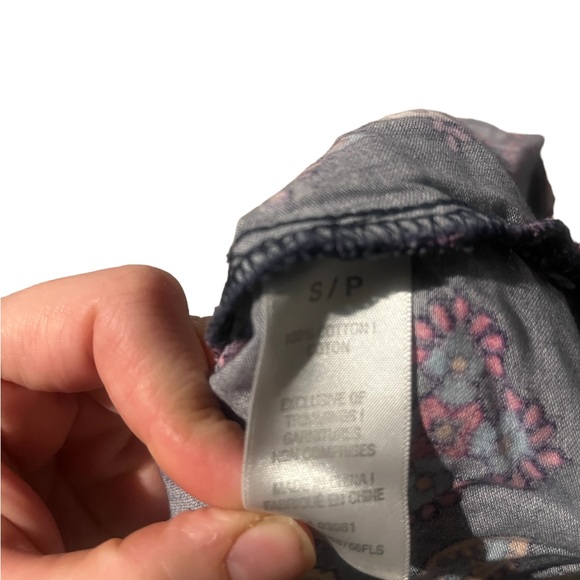 Health pro scrub top size small - Picture 3 of 3